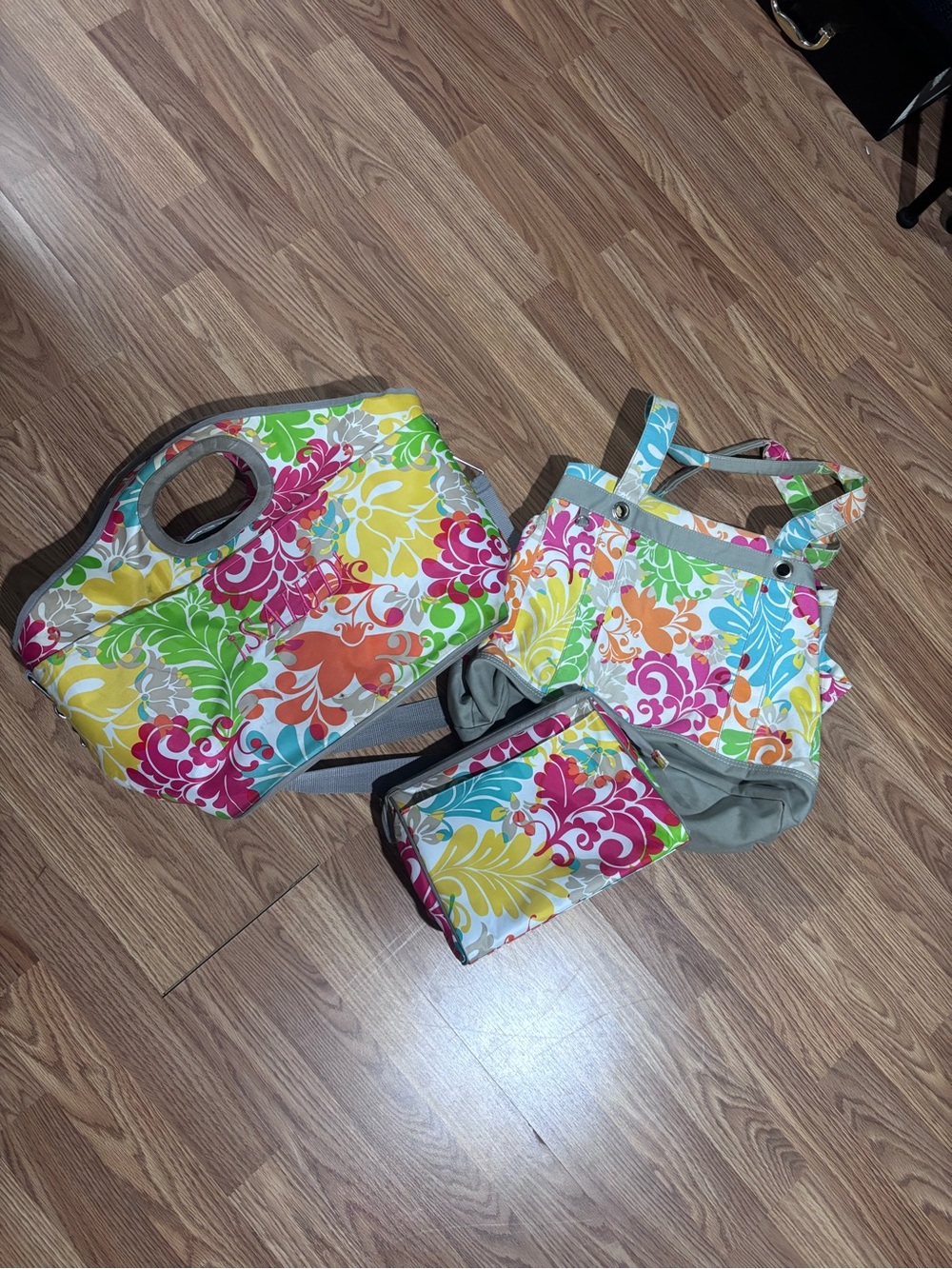 thirty-one Island Damask Floral Tote Trio in Yellow, Pink, Orange & Blue